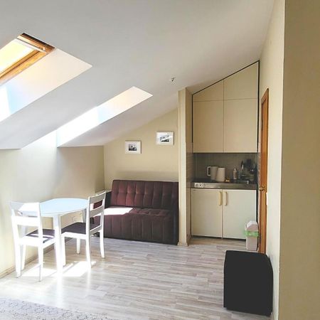 Butukas Nidai Apartment ภายนอก รูปภาพ