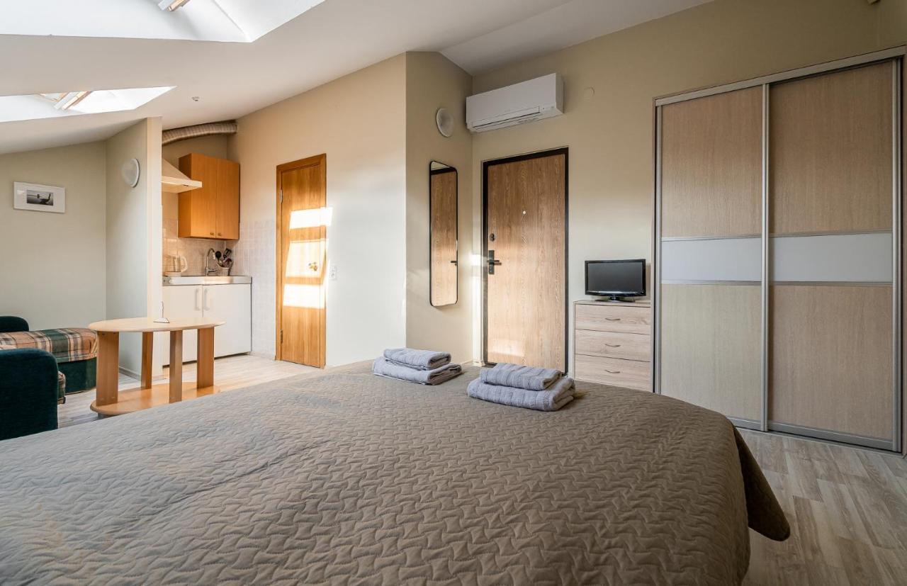 Butukas Nidai Apartment ภายนอก รูปภาพ